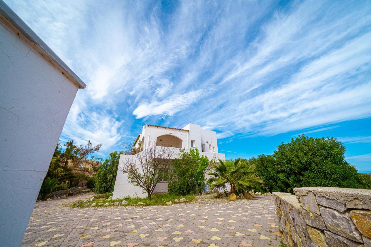 Cretan Life Holidays 호텔 코라파키아 외부 사진