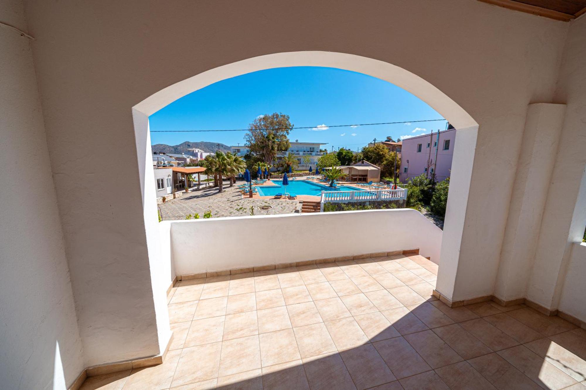 Cretan Life Holidays 호텔 코라파키아 객실 사진
